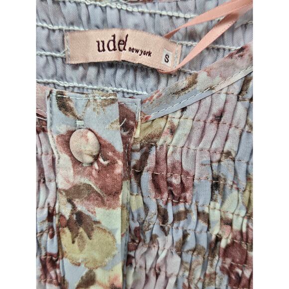 Udel NY Womens Grey Floral‎ Chiffon Blouse NWT Size Small - Picture 3 of 9